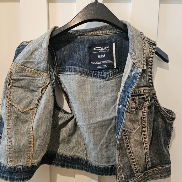 Excellent Condition - SILVER JEANS CO Faded Denim Vest - Women's Size Medium - Picture 3 of 5